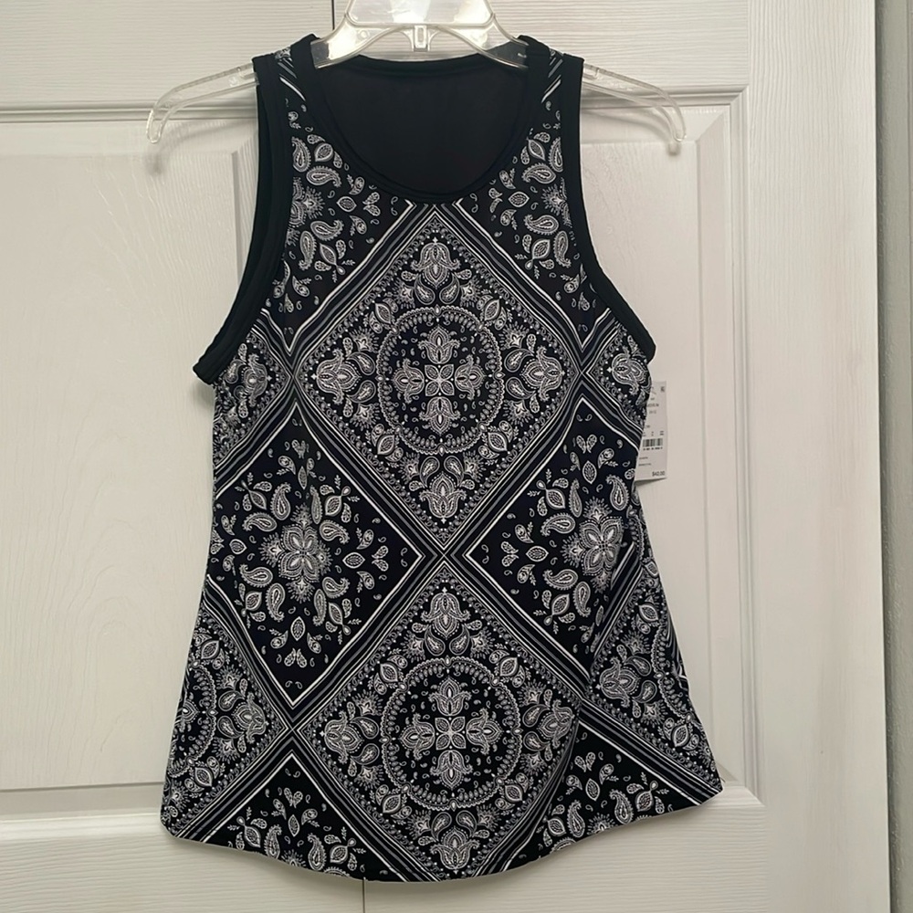 NWT $42 Lands’ End Black-White Tankini High Neckline Bandanna Print Rash-guard